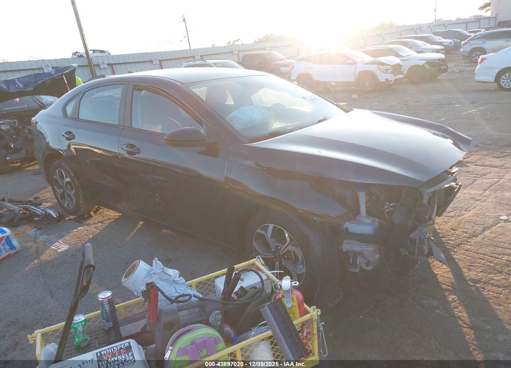 2021 KIA FORTE LXS VIN: 3KPF24AD0ME305718