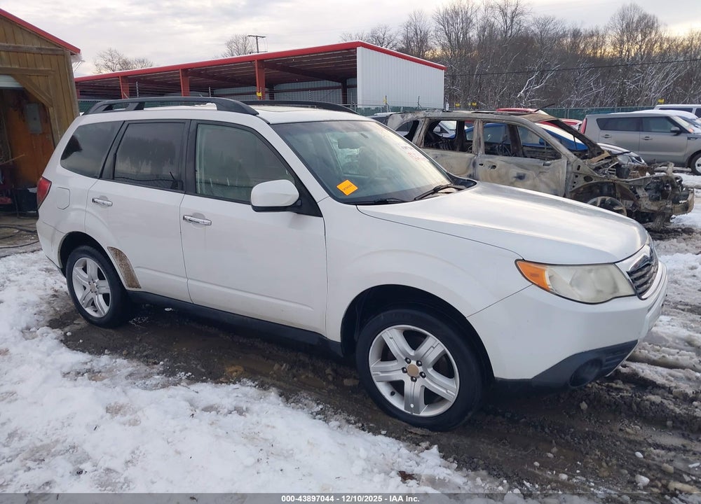 2010 SUBARU FORESTER 2.5X PREMIUM VIN: JF2SH6CCXAG726324