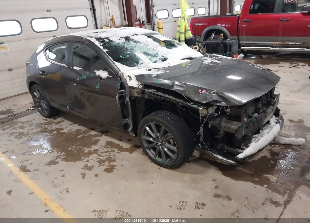 2022 MAZDA 3 PREFERRED VIN: JM1BPALL0N1503691