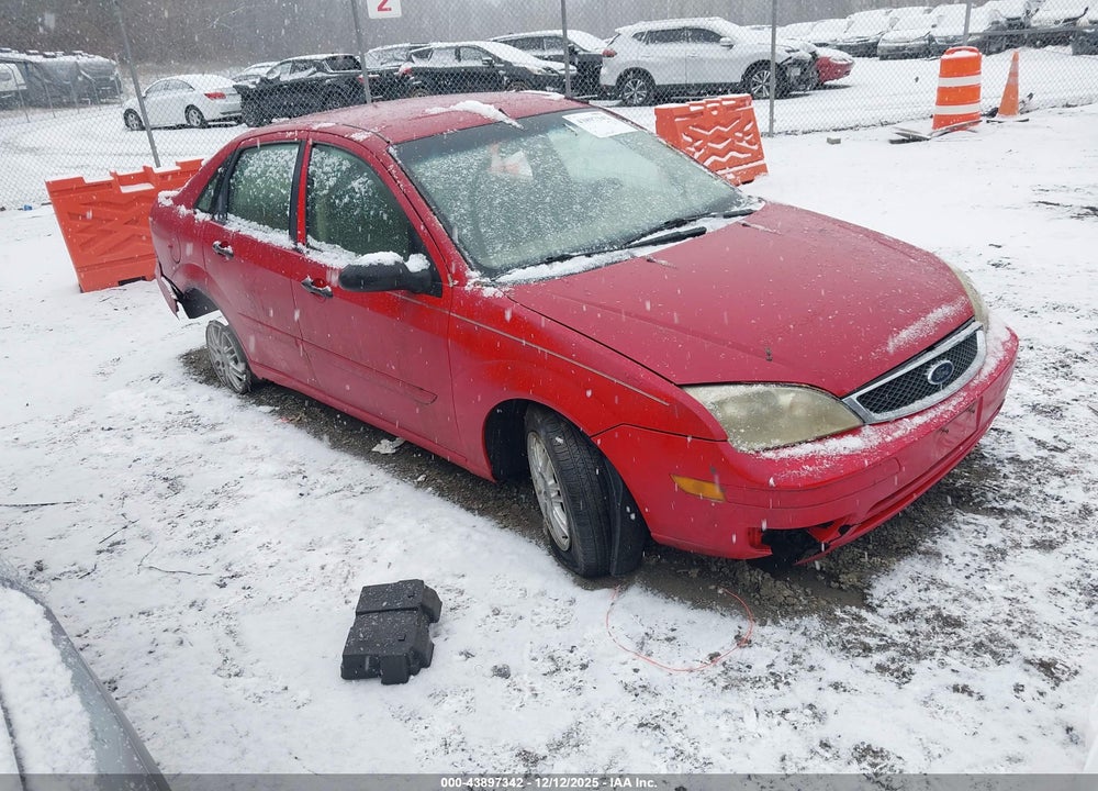 2005 FORD FOCUS ZX4 VIN: 1FAFP34N95W185558