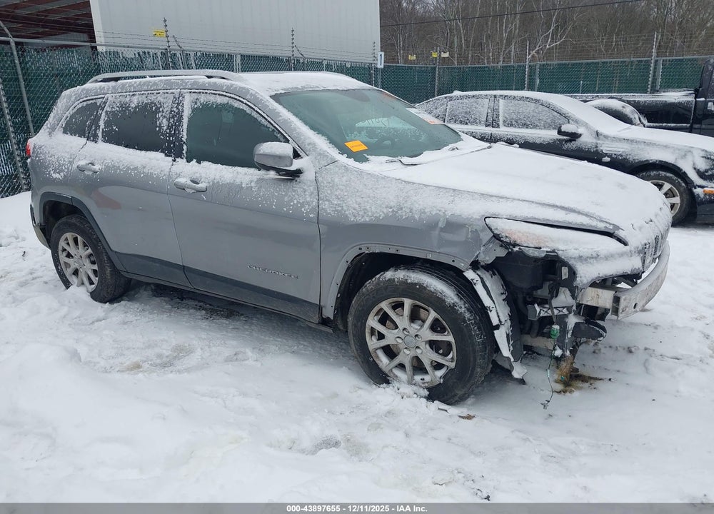 2017 JEEP CHEROKEE LATITUDE 4X4 VIN: 1C4PJMCB6HW515903