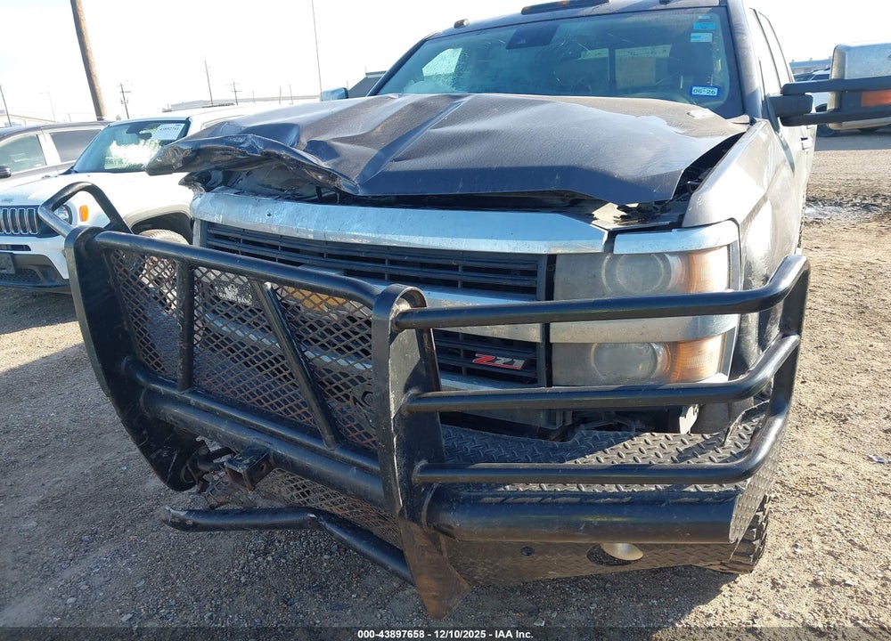 2016 CHEVROLET SILVERADO 3500HD LTZ VIN: 1GC4K0E82GF102272