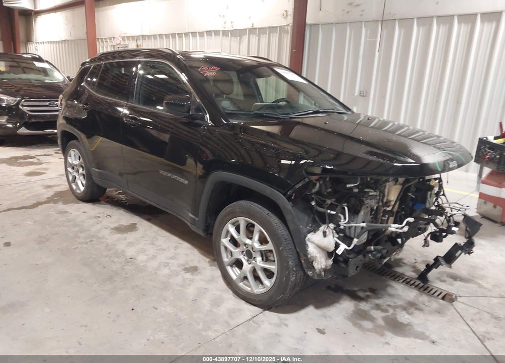 2023 JEEP COMPASS LATITUDE LUX FWD VIN: 3C4NJDFN9PT533362