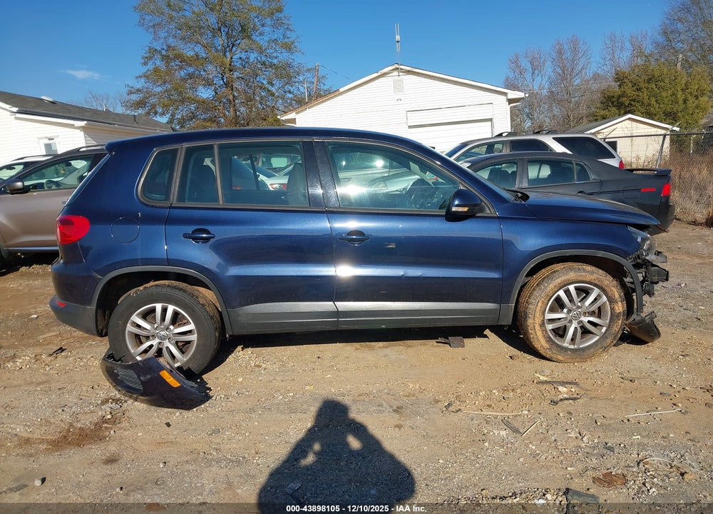 2013 VOLKSWAGEN TIGUAN S VIN: WVGAV3AX1DW624424