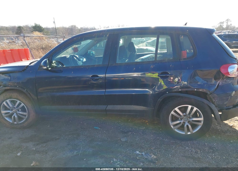 2013 VOLKSWAGEN TIGUAN S VIN: WVGAV3AX1DW624424