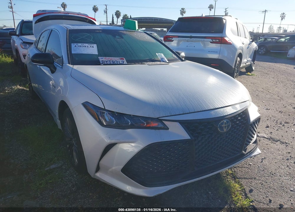 2019 TOYOTA AVALON HYBRID XSE VIN: 4T1B21FB8KU004368