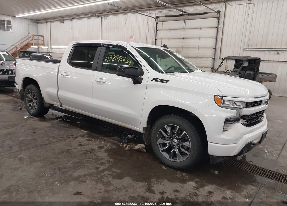 2023 CHEVROLET SILVERADO 1500 4WD  STANDARD BED RST VIN: 1GCUDEEDXPZ197490
