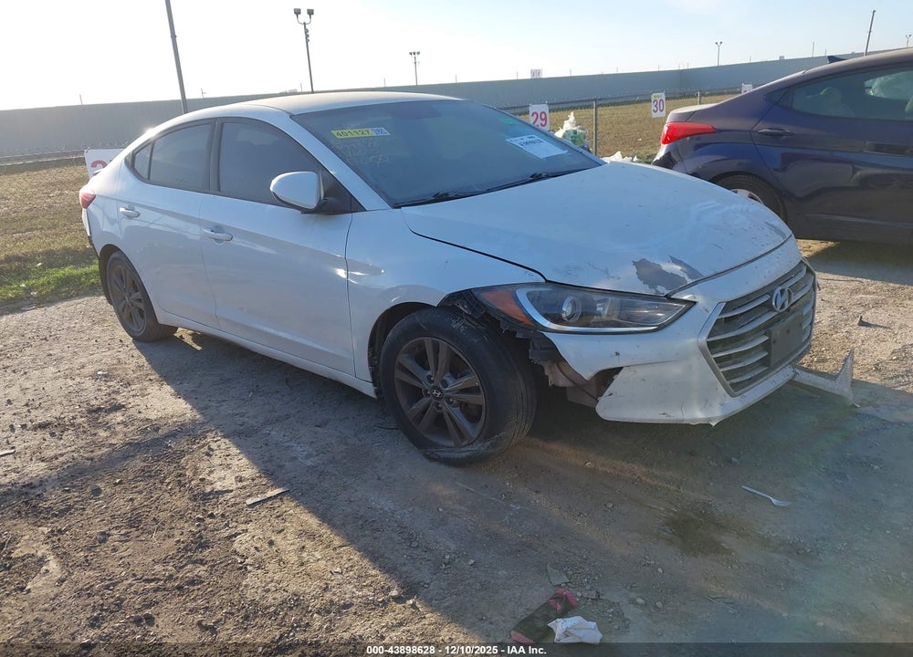 2018 HYUNDAI ELANTRA SEL VIN: 5NPD84LF3JH399878