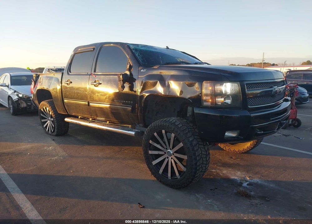 2011 CHEVROLET SILVERADO 1500 LT VIN: 3GCPKSE29BG229502