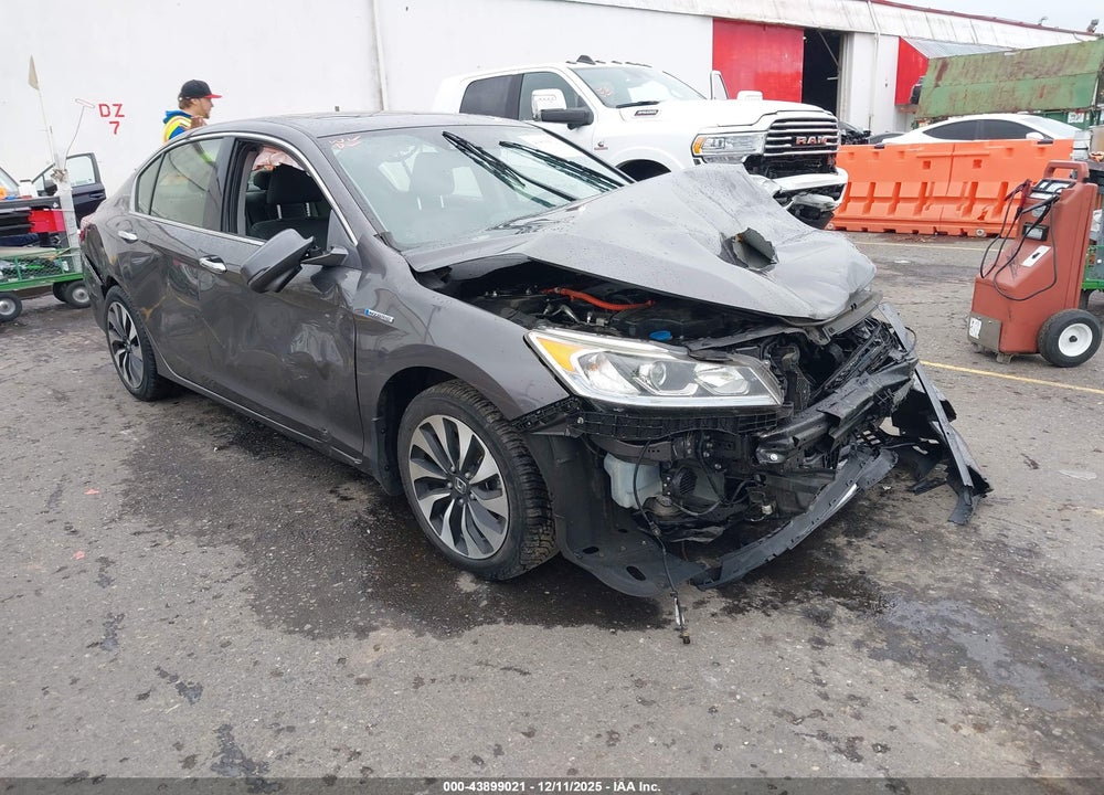 2017 HONDA ACCORD HYBRID EX-L VIN: JHMCR6F50HC002137