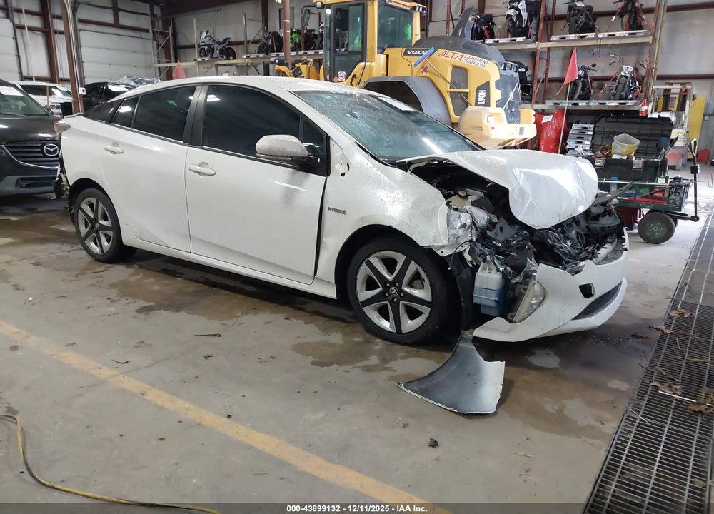 2017 TOYOTA PRIUS FOUR TOURING VIN: JTDKARFU8H3031107