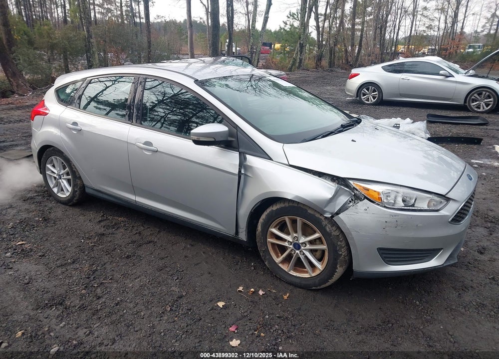 2016 FORD FOCUS SE VIN: 1FADP3K20GL368383