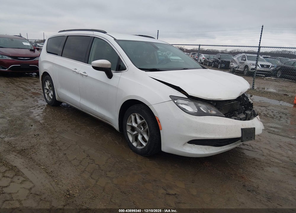 2018 CHRYSLER PACIFICA TOURING VIN: 2C4RC1DG9JR305578