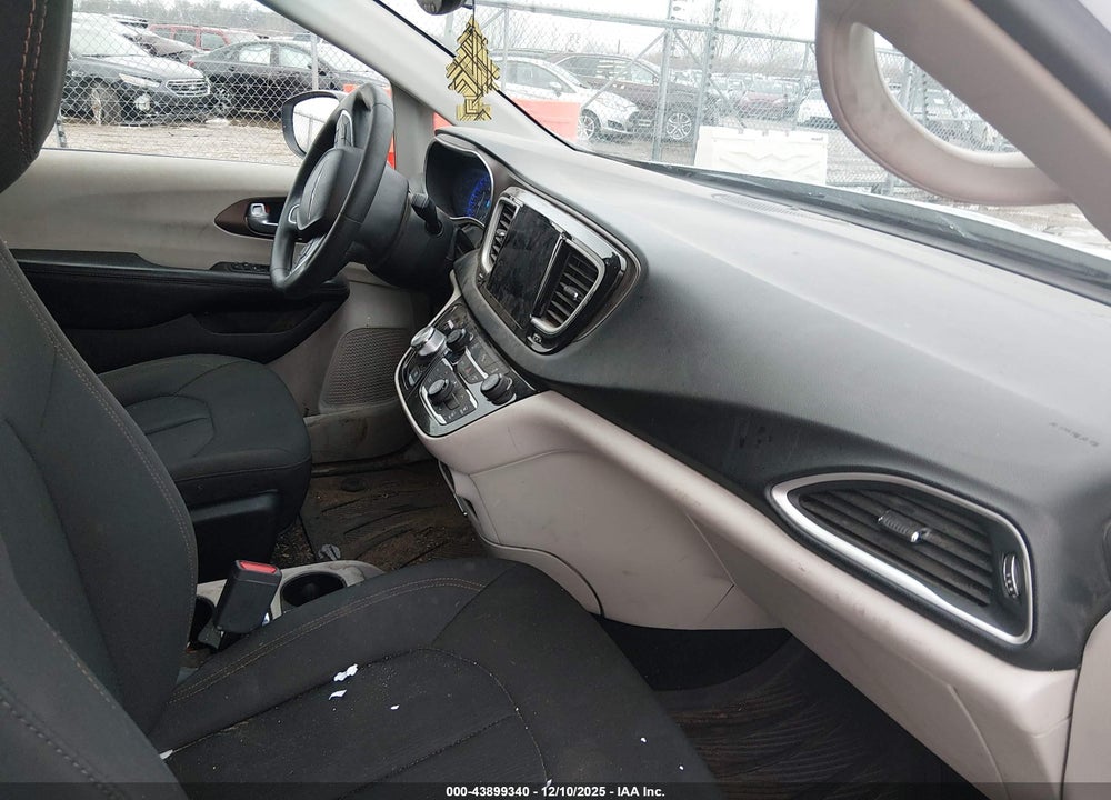 2018 CHRYSLER PACIFICA TOURING VIN: 2C4RC1DG9JR305578