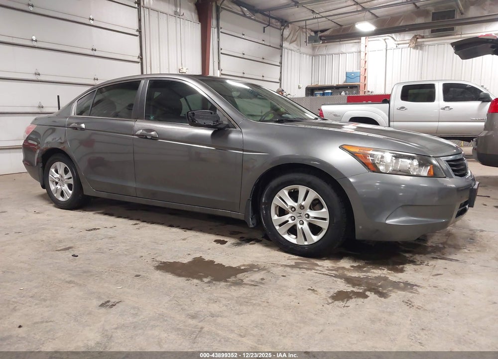 2009 HONDA ACCORD 2.4 LX-P VIN: 1HGCP26439A068395
