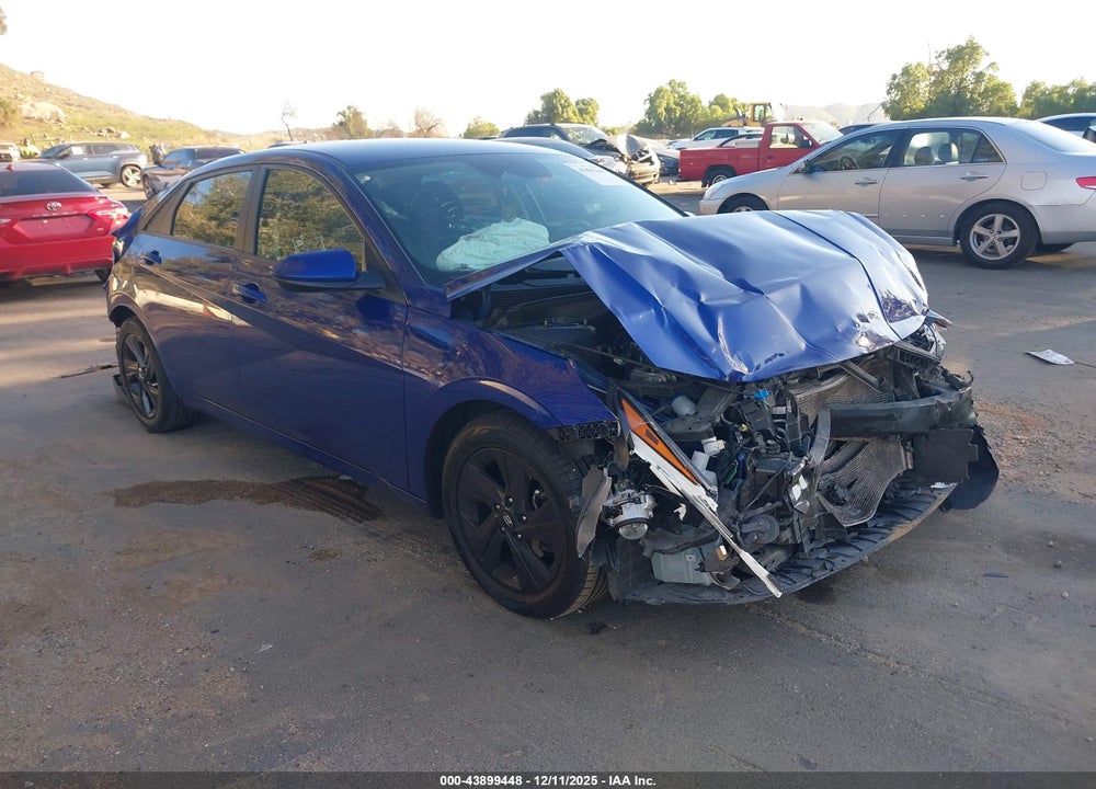 2021 HYUNDAI ELANTRA SEL VIN: 5NPLM4AG3MH052218