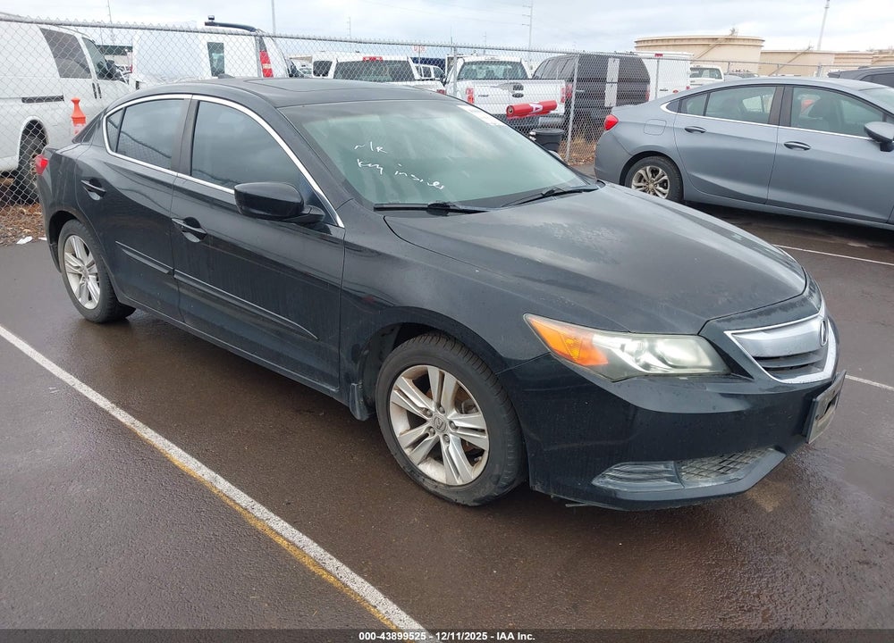 2013 ACURA ILX 2.0L VIN: 19VDE1F35DE020633