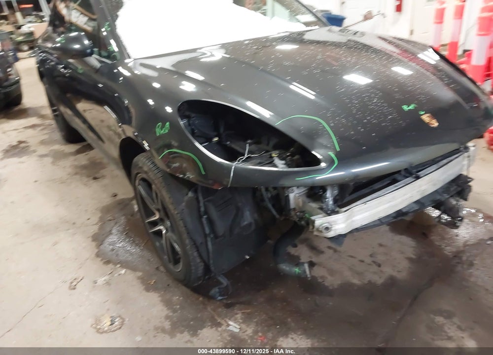 2021 PORSCHE MACAN VIN: WP1AA2A55MLB12562
