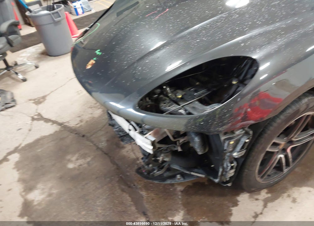 2021 PORSCHE MACAN VIN: WP1AA2A55MLB12562