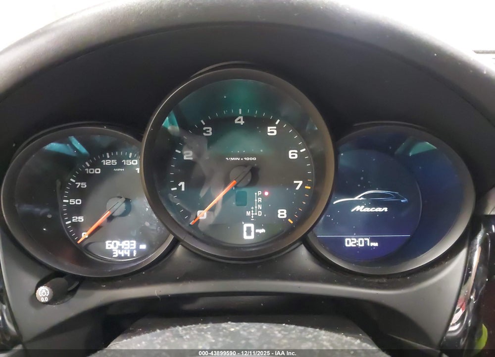2021 PORSCHE MACAN VIN: WP1AA2A55MLB12562