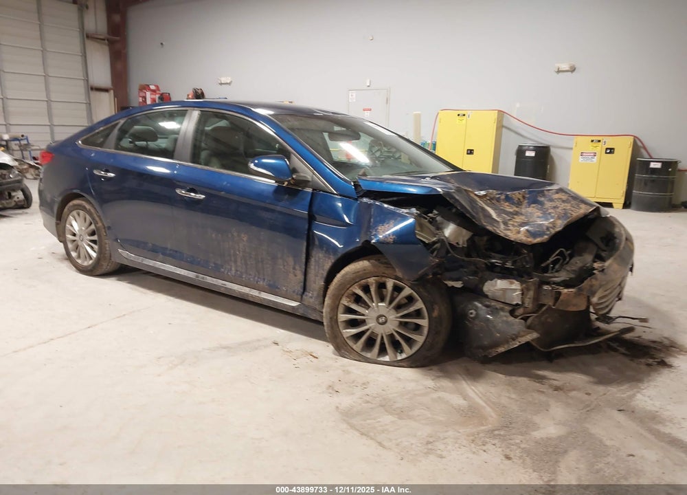 2015 HYUNDAI SONATA LIMITED VIN: 5NPE34AF0FH200220