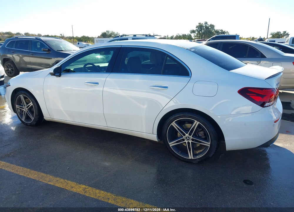 2019 MERCEDES-BENZ A 220 VIN: WDD3G4EB4KW030814
