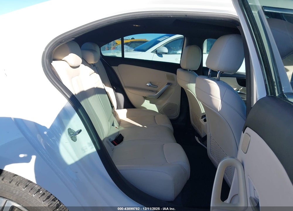 2019 MERCEDES-BENZ A 220 VIN: WDD3G4EB4KW030814