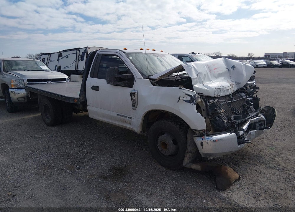 2019 FORD F-350 CHASSIS XL VIN: 1FDRF3GT6KEE36490