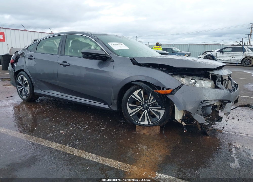 2018 HONDA CIVIC EX-T VIN: JHMFC1F39JX030498