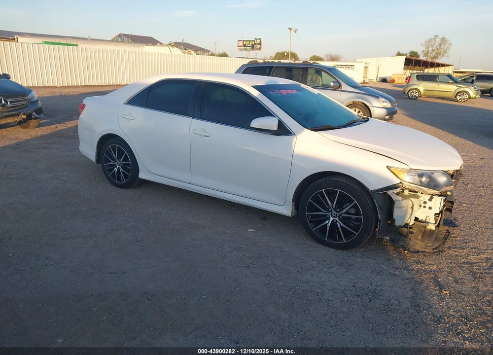 2014 TOYOTA CAMRY SE VIN: 4T1BF1FK2EU317165
