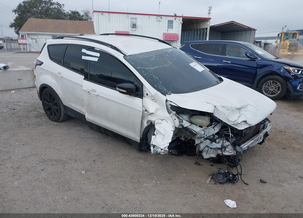 2017 FORD ESCAPE TITANIUM VIN: 1FMCU0J96HUE86117