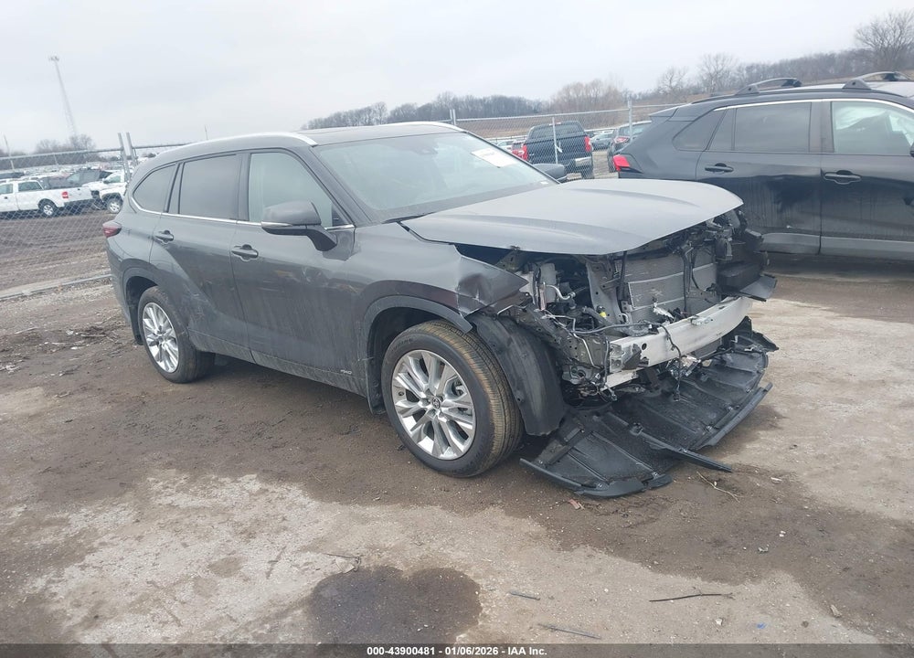 2025 TOYOTA HIGHLANDER HYBRID LIMITED VIN: 5TDXBRCH8SS672922