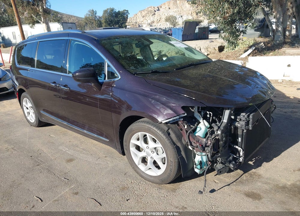 2017 CHRYSLER PACIFICA TOURING-L PLUS VIN: 2C4RC1EG8HR506073