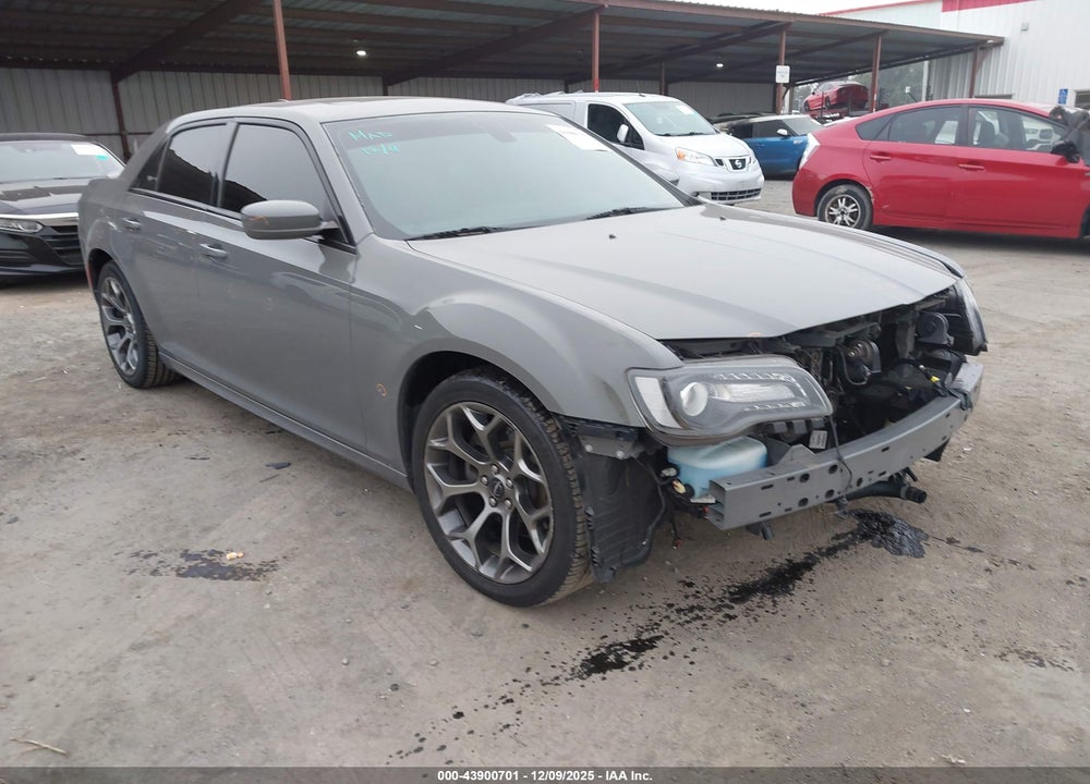 2018 CHRYSLER 300 300S VIN: 2C3CCABT0JH117211