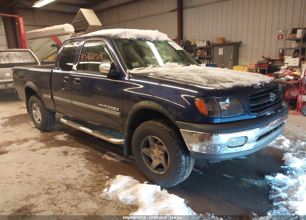 2002 TOYOTA TUNDRA SR5 V8 VIN: 5TBBT44142S290827
