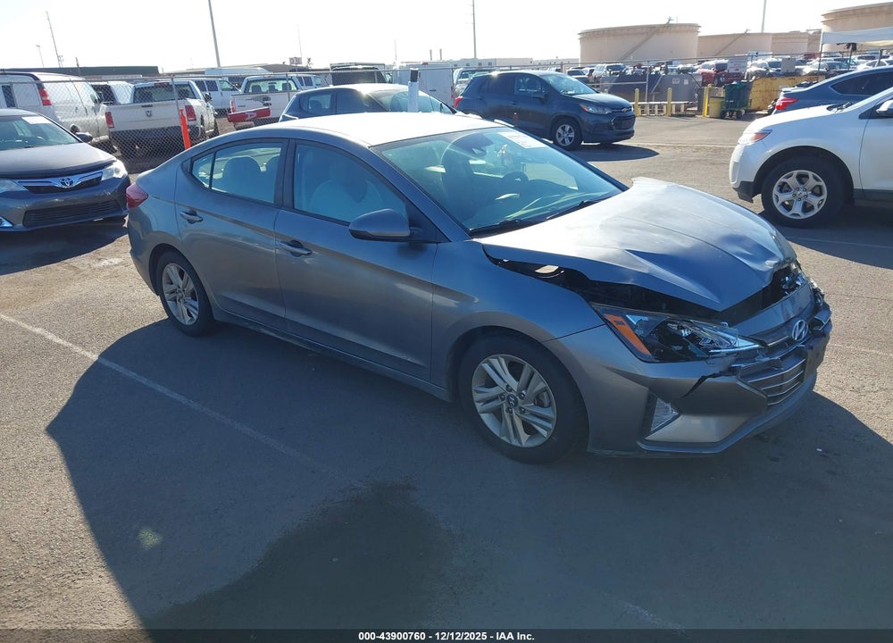 2019 HYUNDAI ELANTRA SEL VIN: 5NPD84LF0KH424348