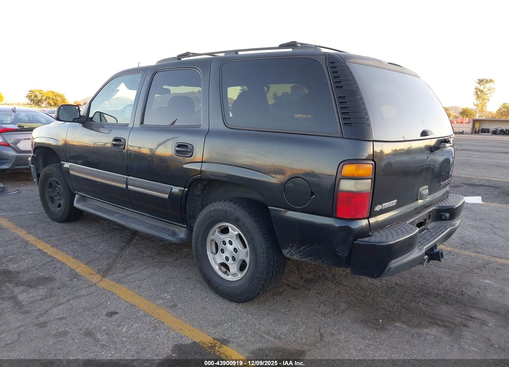 2005 CHEVROLET TAHOE LS VIN: 1GNEC13V25R275325
