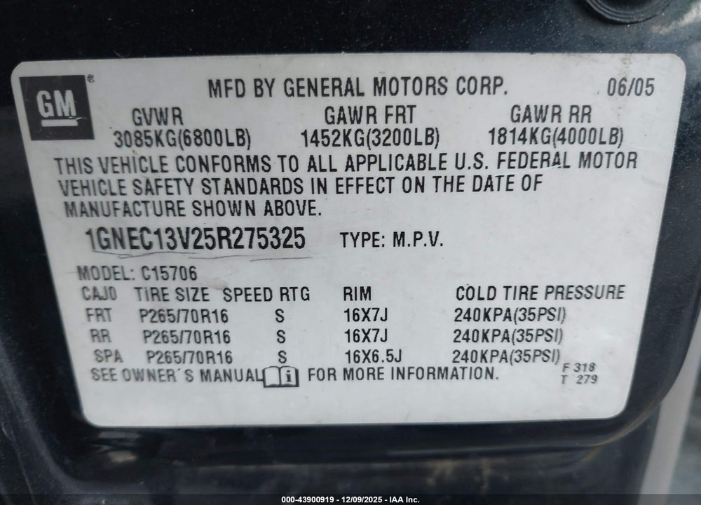 2005 CHEVROLET TAHOE LS VIN: 1GNEC13V25R275325
