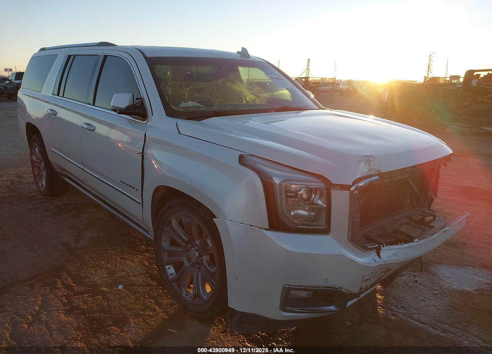 2015 GMC YUKON XL 1500 DENALI VIN: 1GKS1JKJ0FR670416
