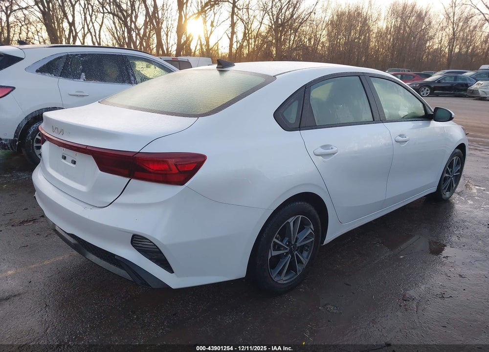 2024 KIA FORTE LXS VIN: 3KPF24AD4RE775659