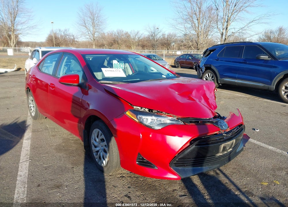 2018 TOYOTA COROLLA LE VIN: 2T1BURHE5JC078475