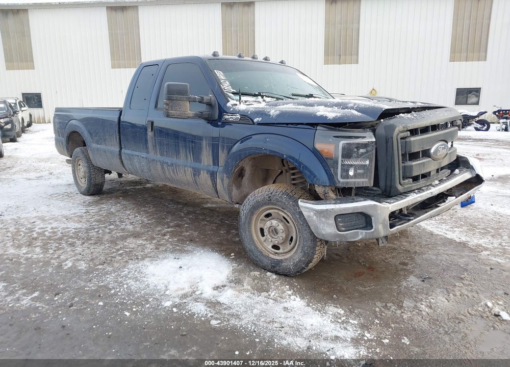 2013 FORD F-250 XL VIN: 1FT7X2B68DEB39177