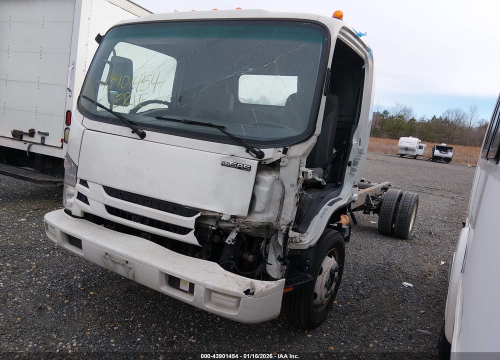 2018 ISUZU NPR HD VIN: 54DC4W1B6JS811789
