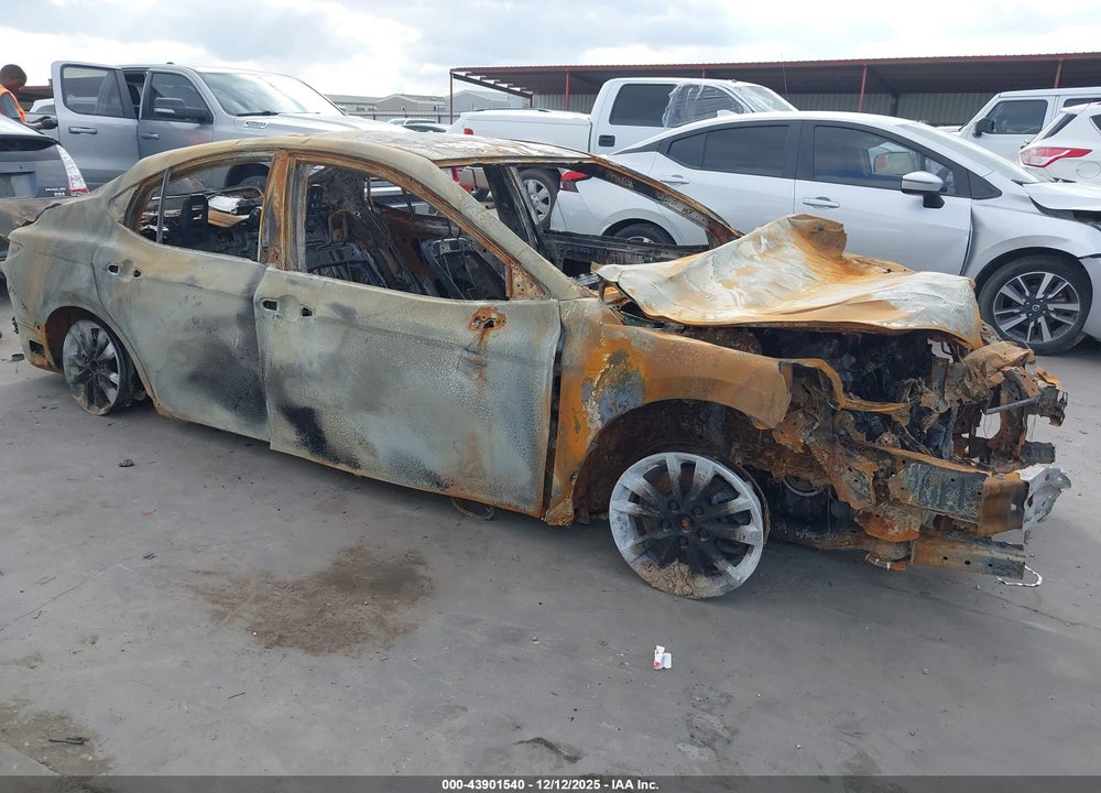 2025 TOYOTA CAMRY LE VIN: 4T1DAACK7SU013594
