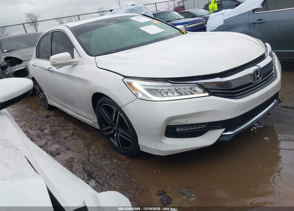 2017 HONDA ACCORD TOURING V6 VIN: 1HGCR3F90HA020749
