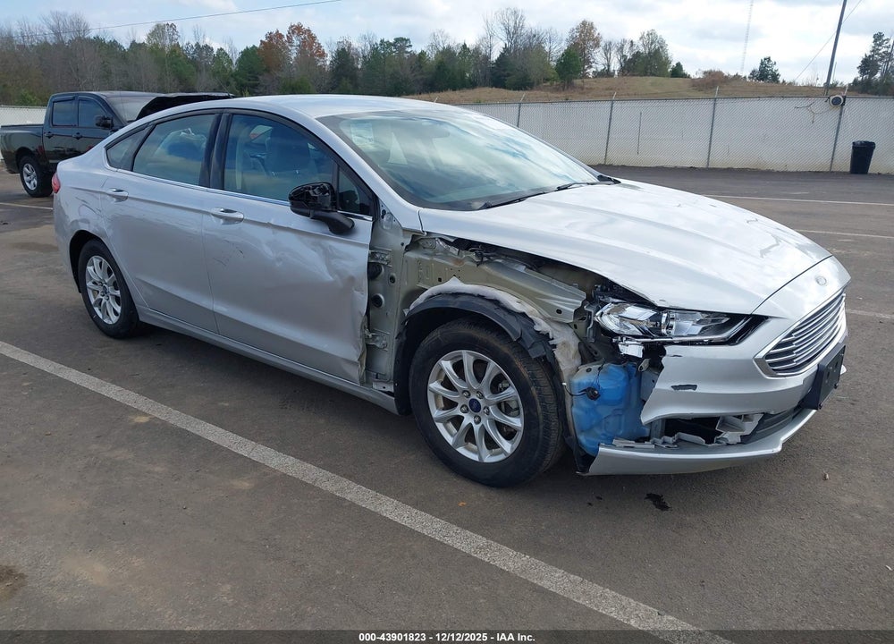 2017 FORD FUSION S VIN: 3FA6P0G78HR126228