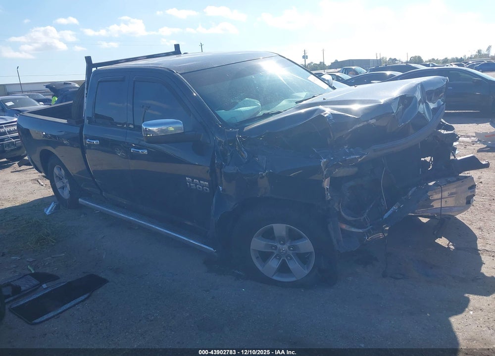 2017 RAM 1500 SLT  4X2 6'4 BOX VIN: 1C6RR6GG0HS678922