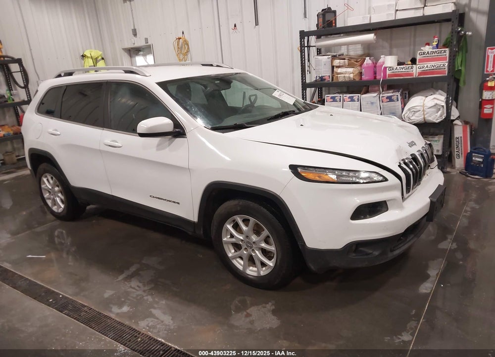 2017 JEEP CHEROKEE LATITUDE 4X4 VIN: 1C4PJMCB2HW614508