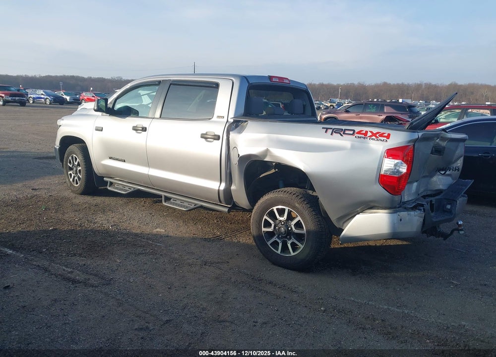 2019 TOYOTA TUNDRA SR5 5.7L V8 VIN: 5TFDY5F16KX822593