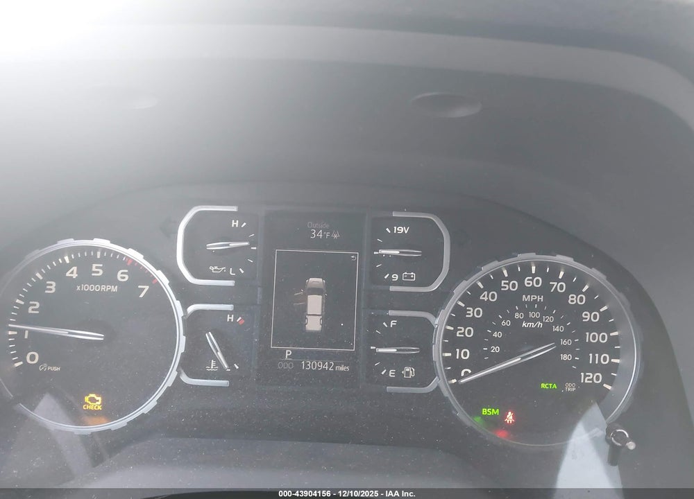2019 TOYOTA TUNDRA SR5 5.7L V8 VIN: 5TFDY5F16KX822593